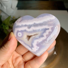 Load image into Gallery viewer, Rare - top quality pink flower agate heart with druzy