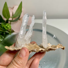 Load image into Gallery viewer, Rare - art shape crystalline crystal cluster