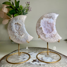 Load image into Gallery viewer, Rare - medium size top quality sugary druzy agate moon ( free stand)