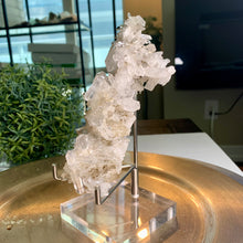 Load image into Gallery viewer, Rare - high quality lemurian quartz cluster
