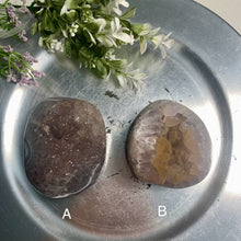 Load image into Gallery viewer, Top quality- Uruguay rainbow amethyst Freeform with sugary druzy