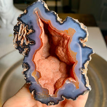 Load image into Gallery viewer, Rare - High quality Argentina red fox agate geode with UV reaction