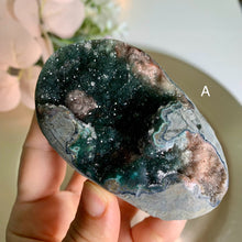 Load image into Gallery viewer, Rare - Uruguay rainbow amethyst, sugary amethyst eggs