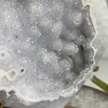 Load image into Gallery viewer, Rare - Top quality druzy agate heart from Brazil (free stand )