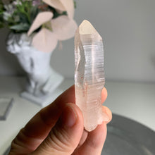 Load image into Gallery viewer, High quality - pink Himalayan quartz point