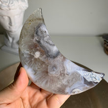Load image into Gallery viewer, Rare - high quality blue flower agate moon