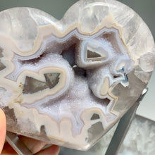 Load image into Gallery viewer, Rare - druzy agate heart from Brazil ( free stand)