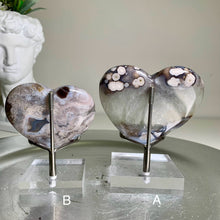 Load image into Gallery viewer, Rare - blue flower agate grow with green crystal heart