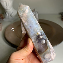 Load image into Gallery viewer, Rare - large size high quality green flower agate towers / points