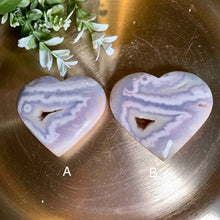 Load image into Gallery viewer, Rare - top quality pink flower agate heart with druzy