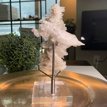 Load image into Gallery viewer, Rare - high quality lemurian quartz cluster