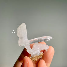 Load image into Gallery viewer, Rare - art shape crystalline crystal cluster