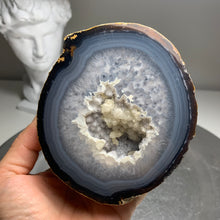 Load image into Gallery viewer, Top quality - Brazilian agate geode
