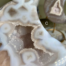 Load image into Gallery viewer, Top quality- Brazilian druzy agate moon ( free stand)