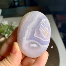 Load image into Gallery viewer, Rare - top quality pink flower agate palm stone