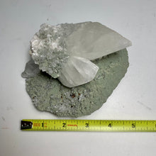 Load image into Gallery viewer, Rare - self- stand dogtooth calcite matrix