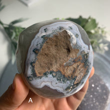 Load image into Gallery viewer, Top quality - Uruguay rainbow amethyst/ colorful amethyst with druzy and agate banding