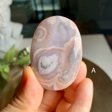 Load image into Gallery viewer, Rare - top quality pink flower agate heart and palm stone