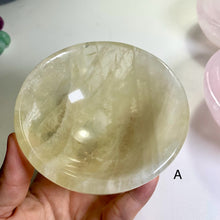 Load image into Gallery viewer, Crystal bowl