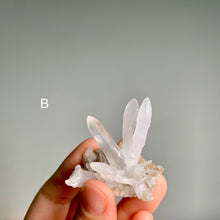 Load image into Gallery viewer, Rare - art shape crystalline crystal cluster