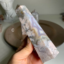 Load image into Gallery viewer, Rare - large size high quality green flower agate towers / points