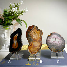 Load image into Gallery viewer, Top Quality Brazilian Agate Slice – Natural Banding & Druzy Center