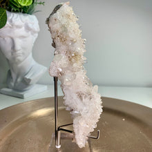 Load image into Gallery viewer, Pink lemurian quartz from Colombia