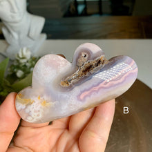 Load image into Gallery viewer, Rare - to quality pink flower agate clouds with unique banding