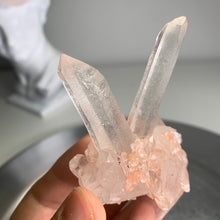 Load image into Gallery viewer, High quality- self stand pink Himalayan quartz cluster with two long points