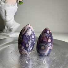 Load image into Gallery viewer, Rare - top quality blue flower agate flame