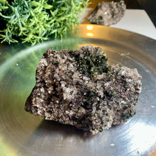 Load image into Gallery viewer, High quality gemmy sparkle epidote