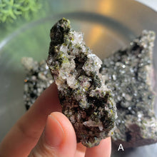 Load image into Gallery viewer, Gemmy epidote quartz cluster 01