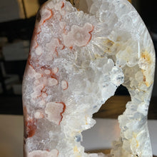 Load image into Gallery viewer, Flower agate portal statement