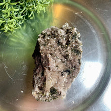 Load image into Gallery viewer, High quality gemmy sparkle epidote