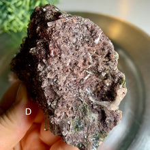 Load image into Gallery viewer, Gemmy epidote quartz cluster epidote crystal 03