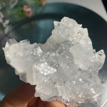 Load image into Gallery viewer, Diamond apophyllite on blue calcedony 04