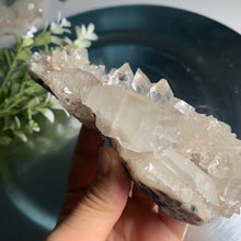 Load image into Gallery viewer, Diamond apophyllite with stilbite on pink calcedony / apophyllite cluster 04