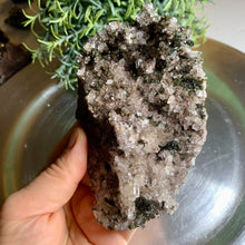 Load image into Gallery viewer, High quality gemmy sparkle epidote