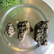 Load image into Gallery viewer, Gemmy epidote quartz cluster 01