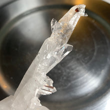 Load image into Gallery viewer, Top quality faden quartz with unique shape