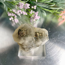 Load image into Gallery viewer, Rare - Benz calcite with calcopyrite 1