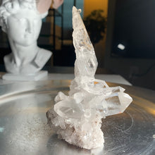 Load image into Gallery viewer, Top quality faden quartz with unique shape