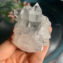 Load image into Gallery viewer, Diamond apophyllite on blue calcedony 06