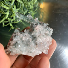 Load image into Gallery viewer, New found - green chlorite lemurian quartz 24