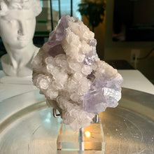 Load image into Gallery viewer, Yaogangxian fluorite with UV reaction calcite calcite 01
