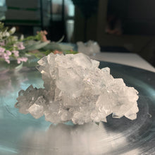 Load image into Gallery viewer, Diamond apophyllite on blue calcedony 04