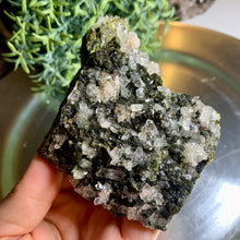 Load image into Gallery viewer, High quality gemmy epidote 01