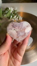 Load and play video in Gallery viewer, High quality pink flower agate heart