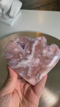 Load and play video in Gallery viewer, High quality - druzy pink amethyst flower agate heart