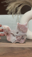 Load and play video in Gallery viewer, Pink amethyst druzy cat with moss agate on skin
